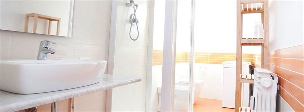 Hotel Palazzo Di Mezzo Carrù المظهر الخارجي الصورة