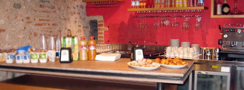 Hotel Palazzo Di Mezzo Carrù المظهر الخارجي الصورة